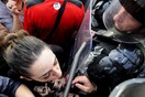 Η διαδηλώτρια με το κραγιόν