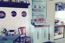 «Καφενείο Τ' Αποστόλη» στη Σκύρο - Τίποτα προσποιητό, όλα φτιαγμένα με αγάπη