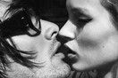 H 18χρονη Kate Moss σε φωτογραφίες που βλέπουν πρώτη φορά το φως της δημοσιότητας 