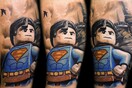 Lego μεταμορφώνονται σε υπερήρωες, που μεταμορφώνονται σε εντυπωσιακά τατουάζ