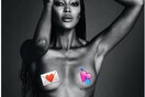H Nαόμι Κάμπελ δοκιμάζει τα όρια του instagram με γυμνόστηθη φωτογραφία