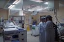 Μια 12ωρη βάρδια στη μονάδα εντατικής θεραπείας ενός νοσοκομείου της Βρετανίας