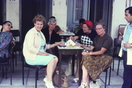 Τέσσερις ξένες φίλες ταξιδεύουν στην Κρήτη του 1971