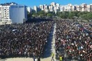 Εικόνες από την κηδεία Μητροπολίτη που ήταν αντίθετος στην χρήση μάσκας και πέθανε από κορωνοϊό