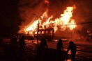 Βίαιες ταραχές στη Χιλή: Αστυνομικός πυροβόλησε και σκότωσε ζογκλέρ - Φωτιές, οδοφράγματα και δακρυγόνα