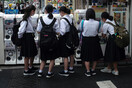Λονδίνο: Σχολείο προειδοποίησε γονείς για νομικές ενέργειες, επειδή η κόρη τους φορά μακριά φούστα