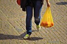Η Γερμανία καταργεί την πλαστική σακούλα