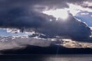 Συννεφιά πάνω από τη θάλασσα