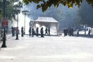 Έμεινε μόνο μια μυρωδιά δακρυγόνου…