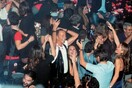 Ο Lakis ξεφαντώνει αλλά δεν πληρώνει
