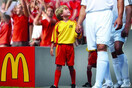 Γίνε και εσύ PlayerEscort στο UEFAEuro 2012!