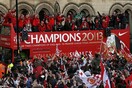 Αποθέωση για τη United στο Μάντσεστερ