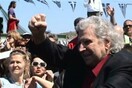 "Αγανακτισμένος" με τον Μπουτάρη ο Μίκης επειδή δεν του δίνει την πλ. Αριστοτέλους