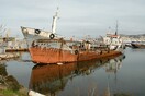 Ο ΟΛΠ θα απομακρύνει 16 παροπλισμένα καράβια από το Πέραμα