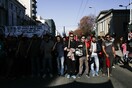 Ξεκίνησε πριν από λίγο η πορεία για την 42η επέτειο του Πολυτεχνείου