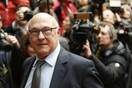 Σαπέν: Πρέπει να κάνουμε τα πάντα για να μείνει η Ελλάδα στο ευρώ
