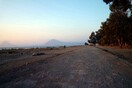 Θα ρίξουμε πίσω σας τη θάλασσα