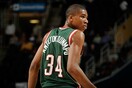 Ο Γιάννης Αντετονκούμπο στο No 4 του Top-10 Summer League