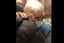 ΗΠΑ: Γιαγιά αγκαλιάζει για πρώτη φορά μετά από έναν χρόνο την εγγονή της με συνταγή γιατρού [ΒΙΝΤΕΟ]
