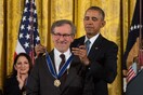 Ο Πρόεδρος Obama απένειμε το Μετάλλιο Ελευθερίας σε 17 Αμερικανούς