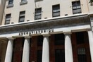 Με δραματική κατάρρευση και απαγόρευση short selling η επιστροφή του Χρηματιστηρίου