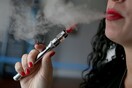 Ο Ιατρικός Σύλλογος της Αγγλίας καλεί τους καπνιστές να χρησιμοποιούν το ηλεκτρονικό τσιγάρο
