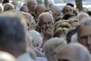 Απαντήσεις για το πόσοι συνταξιούχοι παίρνουν ακόμα πάνω από 3 χιλ. ευρώ έδωσε το υπ. Εργασίας