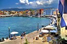 Τα Χανιά μειώνουν αισθητά τα τραπεζοκαθίσματα στο Ενετικό Λιμάνι- Αντιδρούν οι καταστηματάρχες