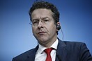 ΜΝΙ: Η Κομισιόν «αδειάζει» Ντάισελμπλουμ για το πάγωμα της ελάφρυνσης του χρέους