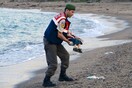 Ένα χρόνο μετά, τα παιδιά της Συρίας ακόμη πεθαίνουν και η συμπόνοια για τους πρόσφυγες ξεθωριάζει