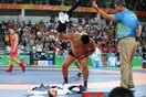 Ρίο: Απίστευτες σκηνές στον τελικό της πάλης- Προπονητές έμειναν με τα εσώρουχα για να διαμαρτυρηθούν
