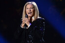 Η Barbra Streisand μαλώνει την "Siri" της Apple και ζητά να προφέρει το όνομα της σωστά