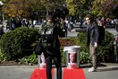 Ο Βρασίδας Γκολέμης έβαλε τους Νεοϋρκέζους να πετάξουν τα σκουπίδια τους στον χειρότερο υποψήφιο. Ποιος έχασε;