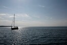 Λιακάδα με πρόσκαιρες βροχές σε ορισμένες περιοχές
