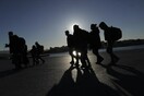 Σχεδόν 57 χιλιάδες οι πρόσφυγες στη χώρα
