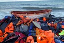 Τουριστικό σκάφος με 100 πρόσφυγες προσάραξε στη Λέσβο