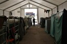 Oλοκληρώθηκε η επιχείρηση στην Ειδομένη-630 πρόσφυγες μεταφέρθηκαν σε κέντρα φιλοξενίας