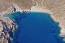 Πανδαισία χρωμάτων: Καταπληκτικές εικόνες από το «Λιμανάκι των ερωτευμένων» στο Cavo d’ oro