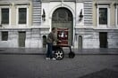 ΥΠΟΙΚ: Αυτά είναι τα βήματα για τη χαλάρωση των capital controls