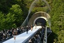 Ο οίκος Louis Vuitton παρουσίασε την συλλογή του στα βουνά της Ιαπωνίας, σε ένα διάσημο μουσείο