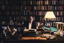 Javier Marias: «Ο κόσμος μιλά χωρίς σταματημό και αναρωτιέμαι πώς αυτό δεν φέρνει κι άλλους κατακλυσμούς»