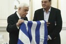 «Πάνε με τη μία και οι "αντιφα" και οι "ΧΑ"!» - 21 meme και ατάκες για τον Αντετοκούνμπο