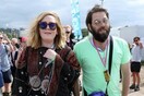 H Αντελ αποκάλυψε πως είναι παντρεμένη δίνοντας τέλος στις φήμες