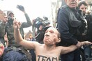 Γυμνόστηθη διαμαρτυρία των Femen στο εκλογικό κέντρο που ψήφισε η Λεπέν - ΒΙΝΤΕΟ