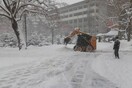 Λάρισα: Οι έμποροι αποφάσισαν να κλείσουν τα καταστήματά τους λόγω του χιονιά