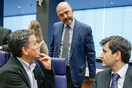 Μοσκοβισί: Ας μην παίζουμε πια με τη φωτιά για την Ελλάδα