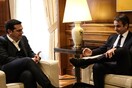 Τσίπρας και Μητσοτάκης μόλις αλληλοπειράχτηκαν στο τουίτερ για την ήττα της Παρί Σεν Ζερμεν