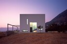 Τοwer House: Ένα μίνιμαλ Πυργόσπιτο στη Μάνη