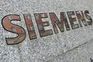Επίθεση μελών του «Ρουβίκωνα» στα κεντρικά γραφεία της Siemens στο Μαρούσι