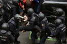Εικόνες ντροπής στην Καταλονία - Βία, πλαστικές σφαίρες και αιμόφυρτοι ηλικιωμένοι